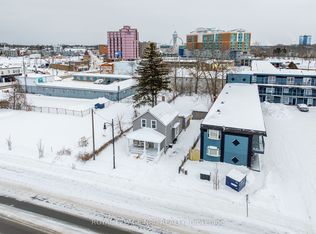 5930 Fallsview Blvd, Niagara Falls, ON L2G 3V5