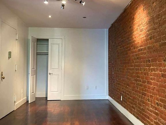 3rd image of 571 Saint Johns Pl #3B