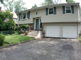 227 Byrd Ave, Scotch Plains, NJ 07076