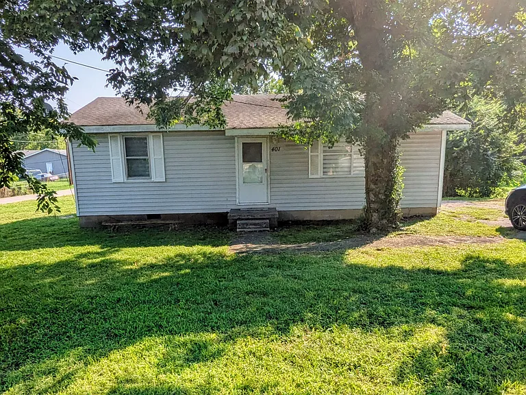401 Old Nashville Hwy — Photo 1