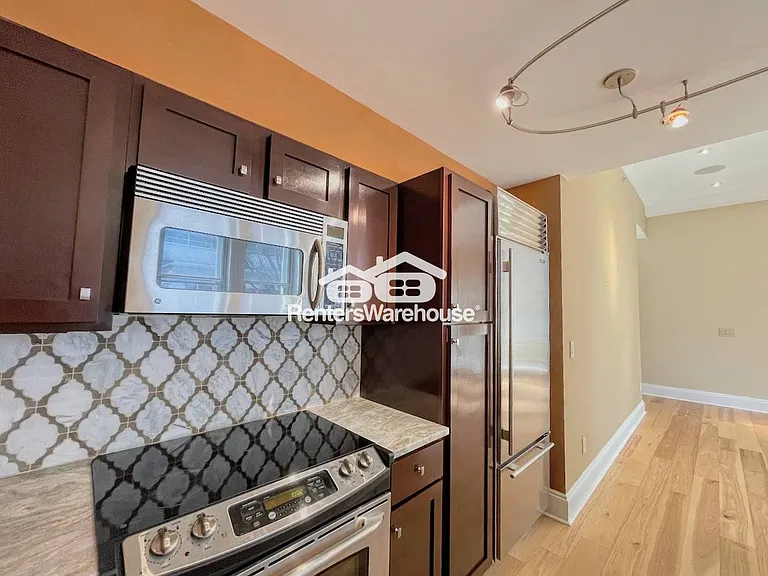 219 Granby St #20 — Photo 10