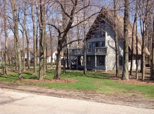 35016 Halsey Dr, Eastlake, OH 44095