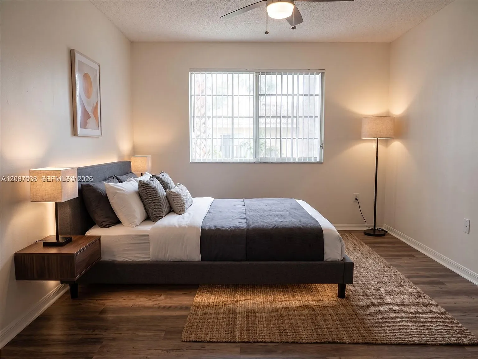 Village East Condo — Photo 4