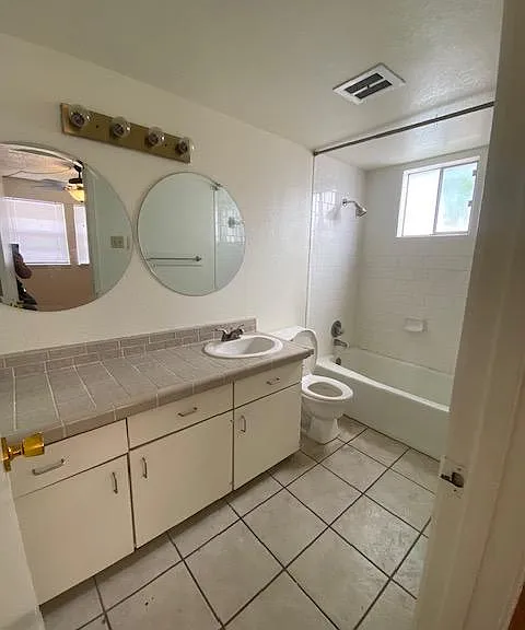 1226 N Lbj Dr #2 — Photo 5