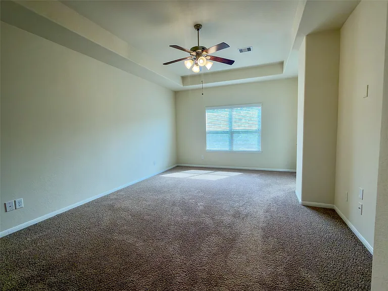 17035 Amarose Dr — Photo 18