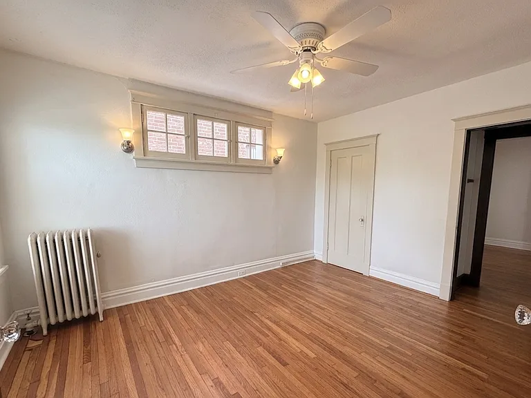 3850-3852 De Tonty St #3850A — Photo 6