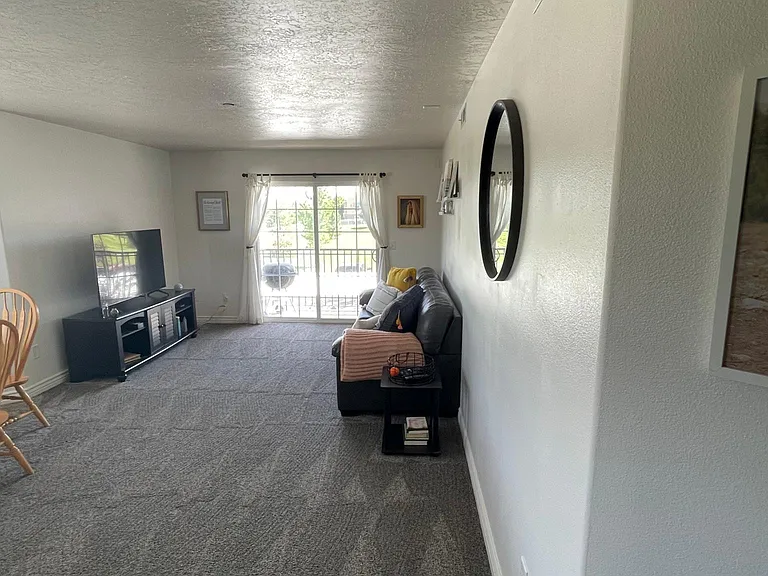 3932 W Romney Park Dr #5 — Photo 2