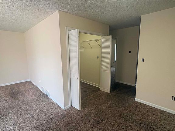 3rd image of 1710 Oshea St APT C