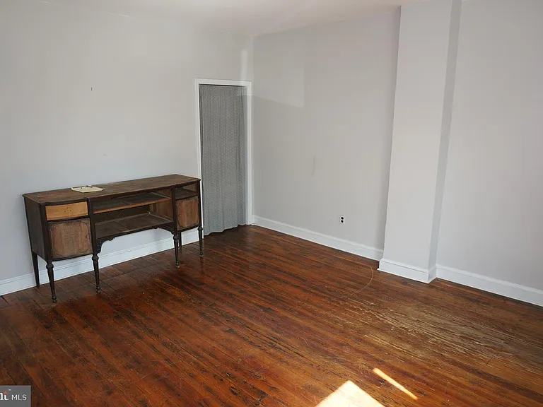535 Sandy St — Photo 4