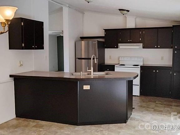 5th image of 115 Paradise Mountain Rd