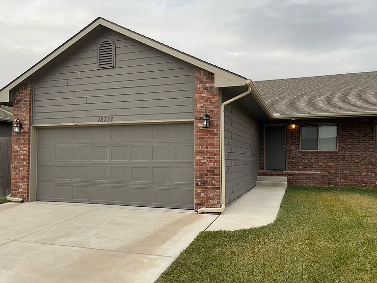 12700 E Casa Bella St — Photo 21