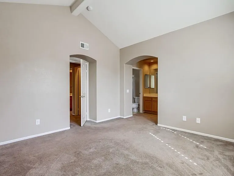 1879 Matin Cir #140 — Photo 44