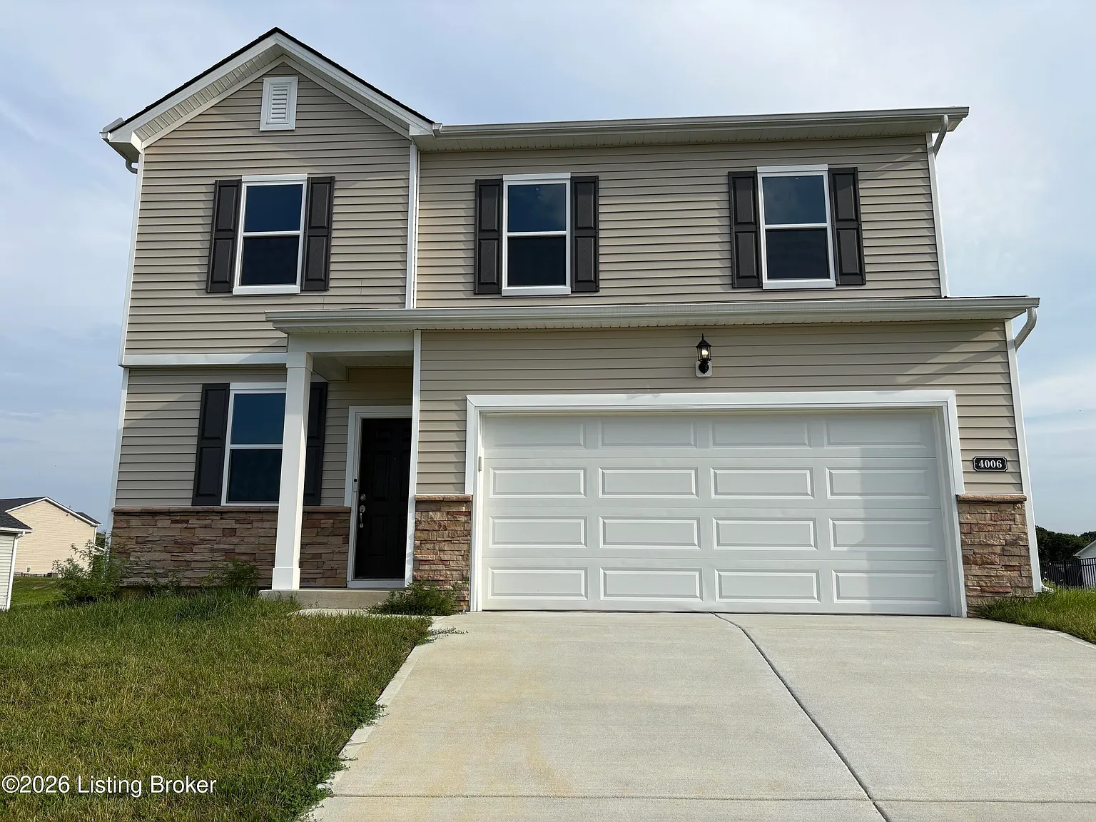 4 bed, 2.5 bath, 2062 sqft, $2,500 — Photo 1