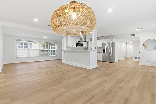 327 Sunny Ln Photo 1