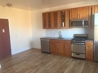 Rented by Alexander Bilu, LREB