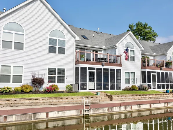 7552 Sir Francis Drake Ave #15-D, Russells Point, OH 43348