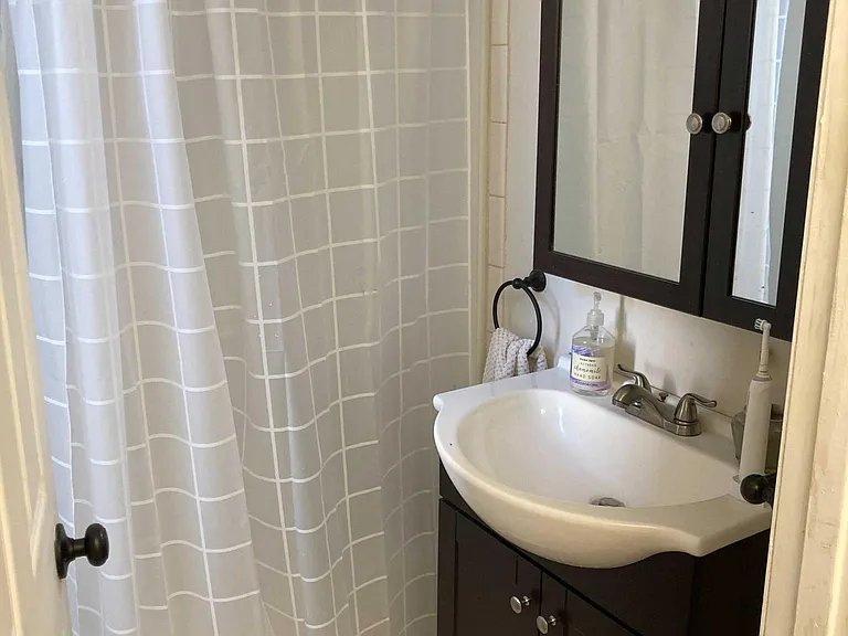 Full Bath