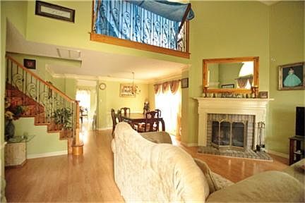 3rd image of 4823 Eagle Trail Dr