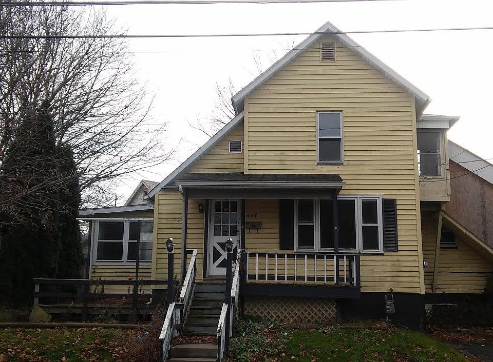 1st image of 445 Arch St