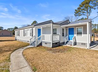 217 W Wards Bridge Road, Warsaw, NC 28398