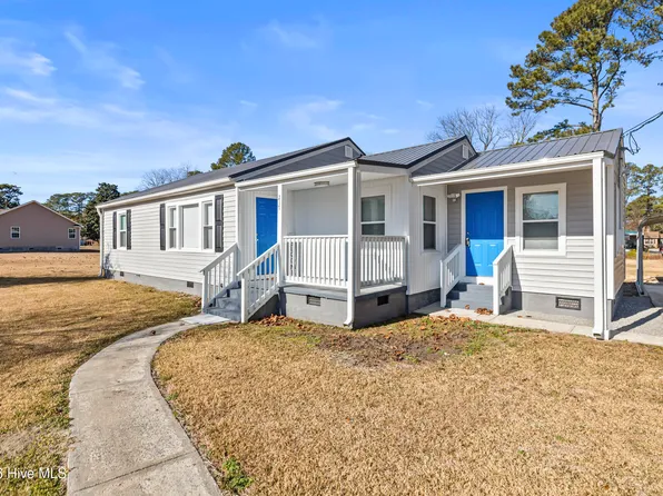 217 W Wards Bridge Road, Warsaw, NC 28398
