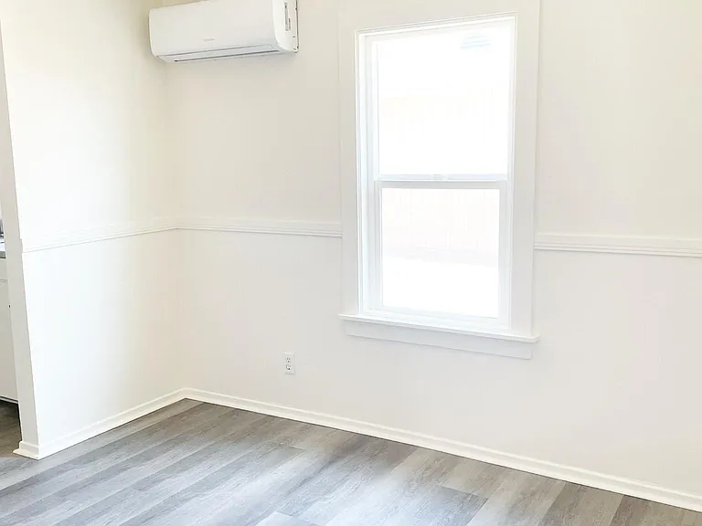 440 W 23rd St #1/2 — Photo 2
