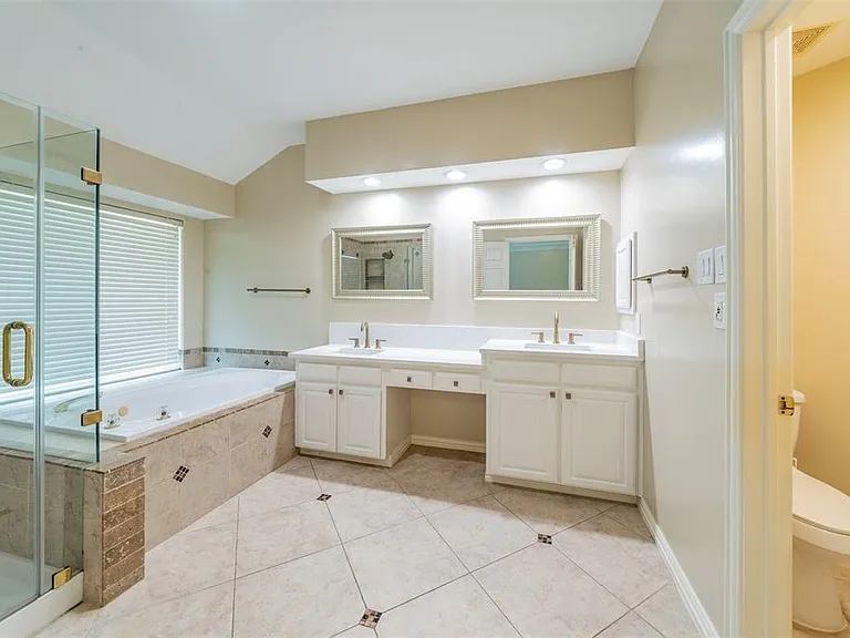 2231 Templeton Dr — Photo 13