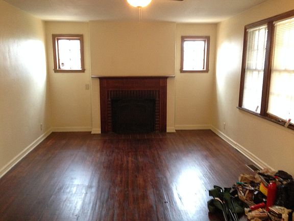 2nd image of 962 Columbus Dr