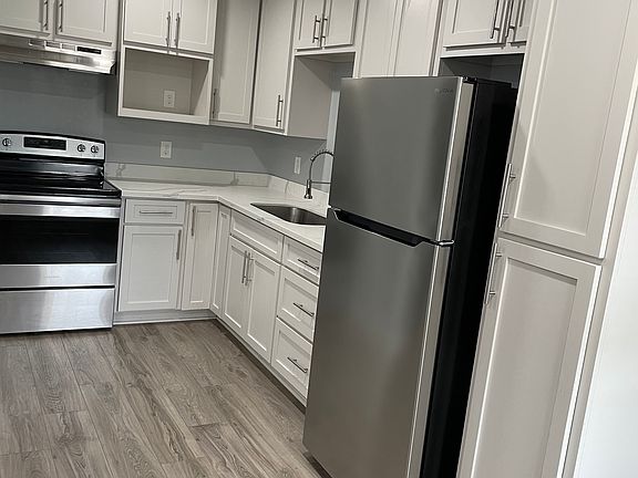 3rd image of 242 Edison St #7