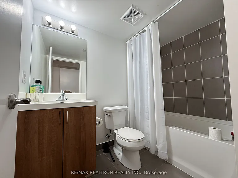 800 Lawrence Ave W #523 — Photo 7
