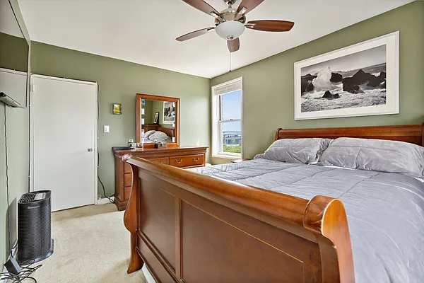 Sold by Remax Edge | media 34