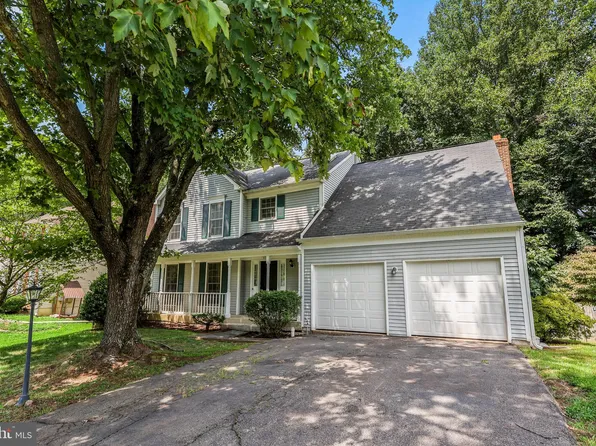 4056 Westwind Dr, Woodbridge, VA 22193