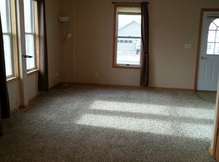 515 5th St S, Glasgow, MT 59230