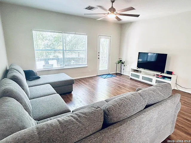 211 Mirror Lk — Photo 12
