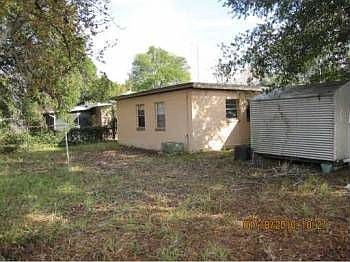 2nd image of 900 Ferndell Rd