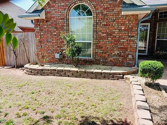 3rd image of 7012 SW Drakestone Blvd