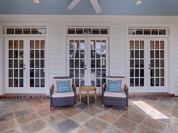 5th image of 2139 Knoll Ln