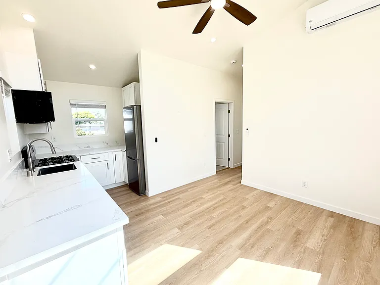 4636 Muir Ave #2 — Photo 6