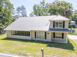 25 Martin Dr, Ray City, GA 31645