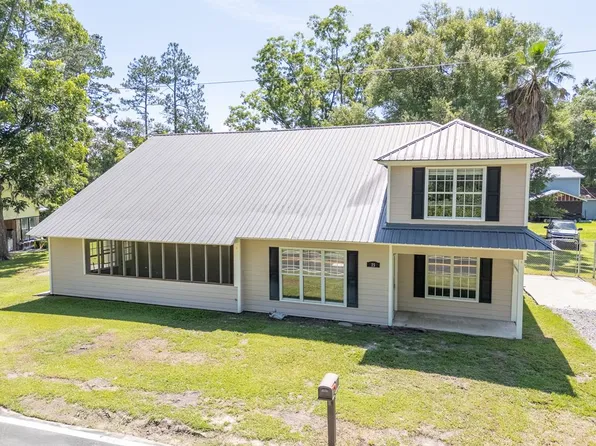 25 Martin Dr, Ray City, GA 31645