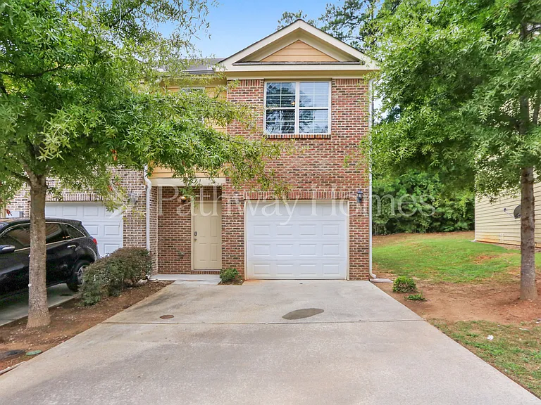3039 Bonnes Dr — Photo 2