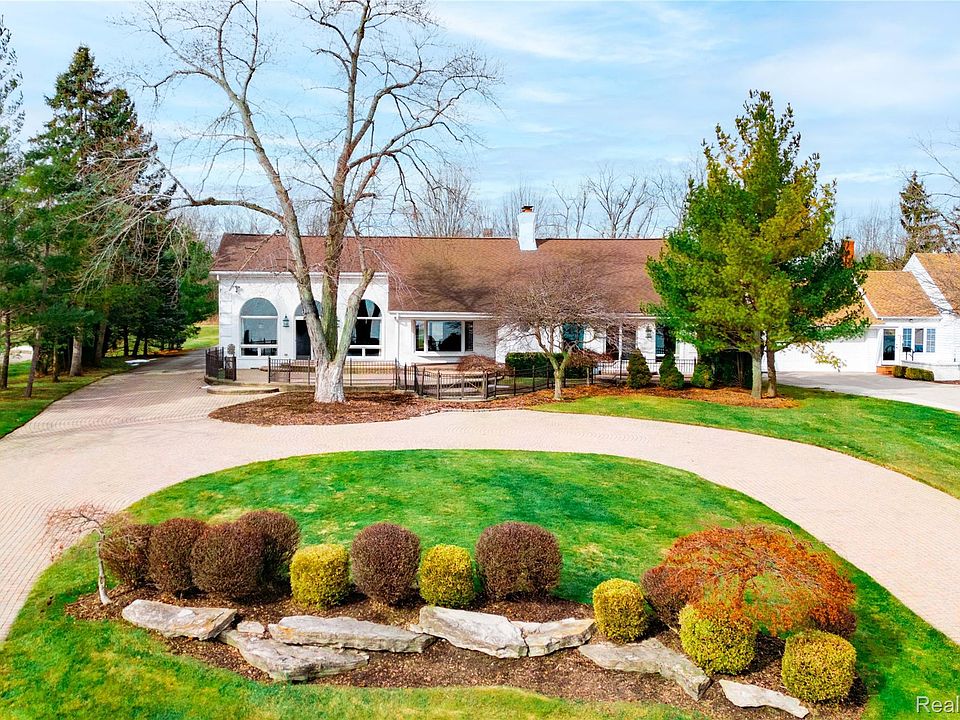 1st image of 21774 E River Rd