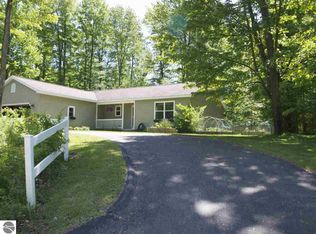 8261 Bent Pine Dr, Lake Ann, MI 49650