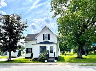 71 7th St, Old Town, ME 04468