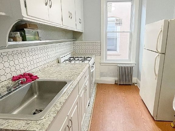 3rd image of 25-55 47th St #2RR