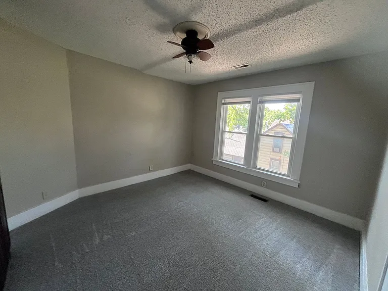 2124 N Arkansas Ave — Photo 10