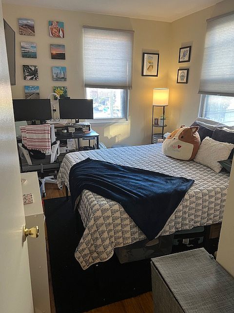 1st image of 132 Willow Ave #2B