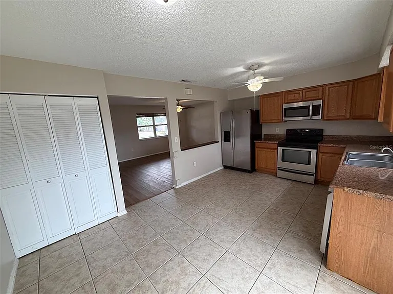 855 Jamaica Rd — Photo 5