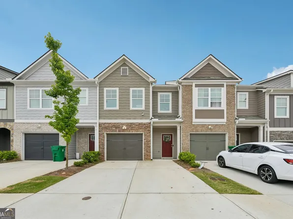 5811 Calle Vista Dr, Lithonia, GA 30058