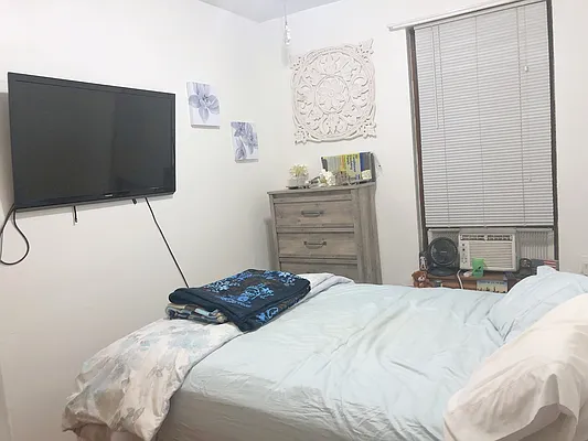 Rented by Bond New York | media 6